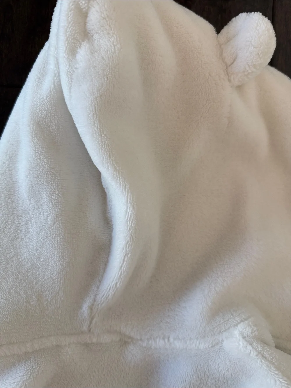 Baby Gap Gender Neutral Plush Hooded Bath Robe in Cream